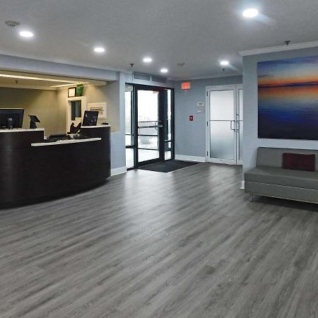 Quality Inn Colchester - Burlington Zewnętrze zdjęcie