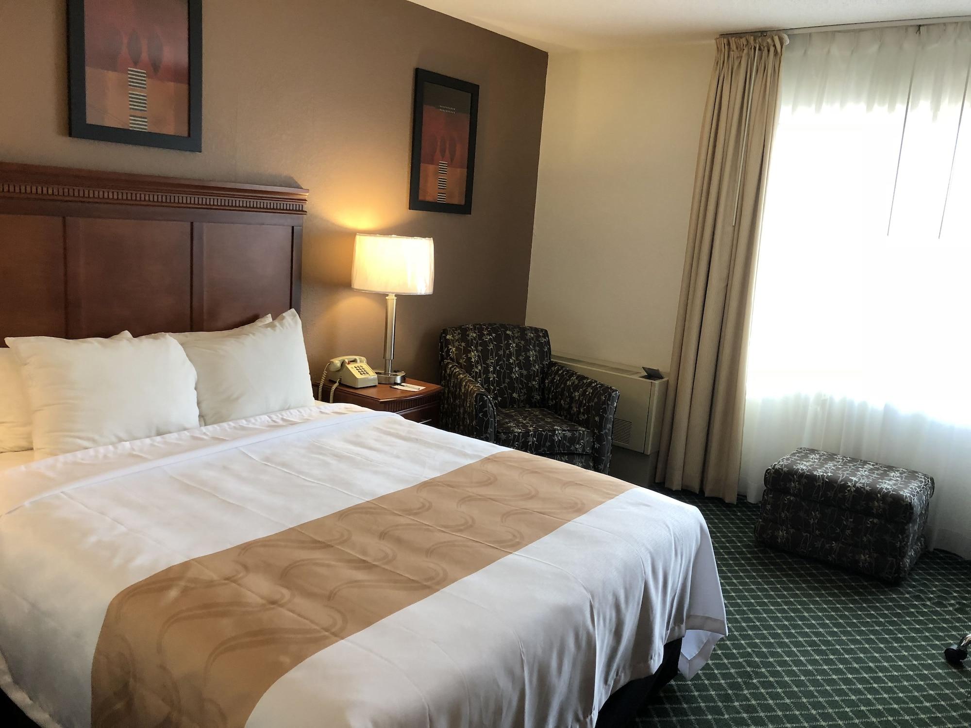Quality Inn Colchester - Burlington Zewnętrze zdjęcie