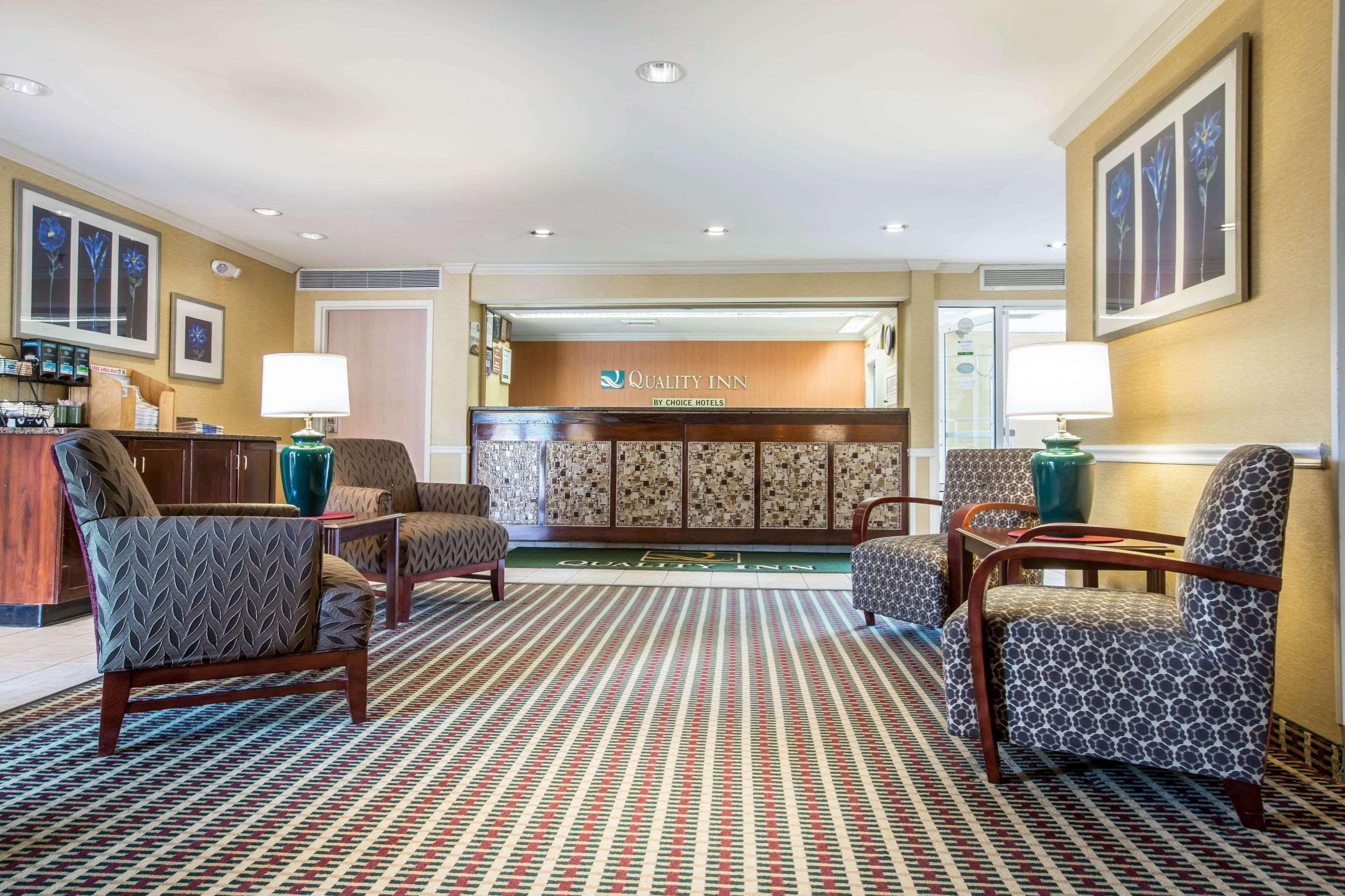 Quality Inn Colchester - Burlington Zewnętrze zdjęcie