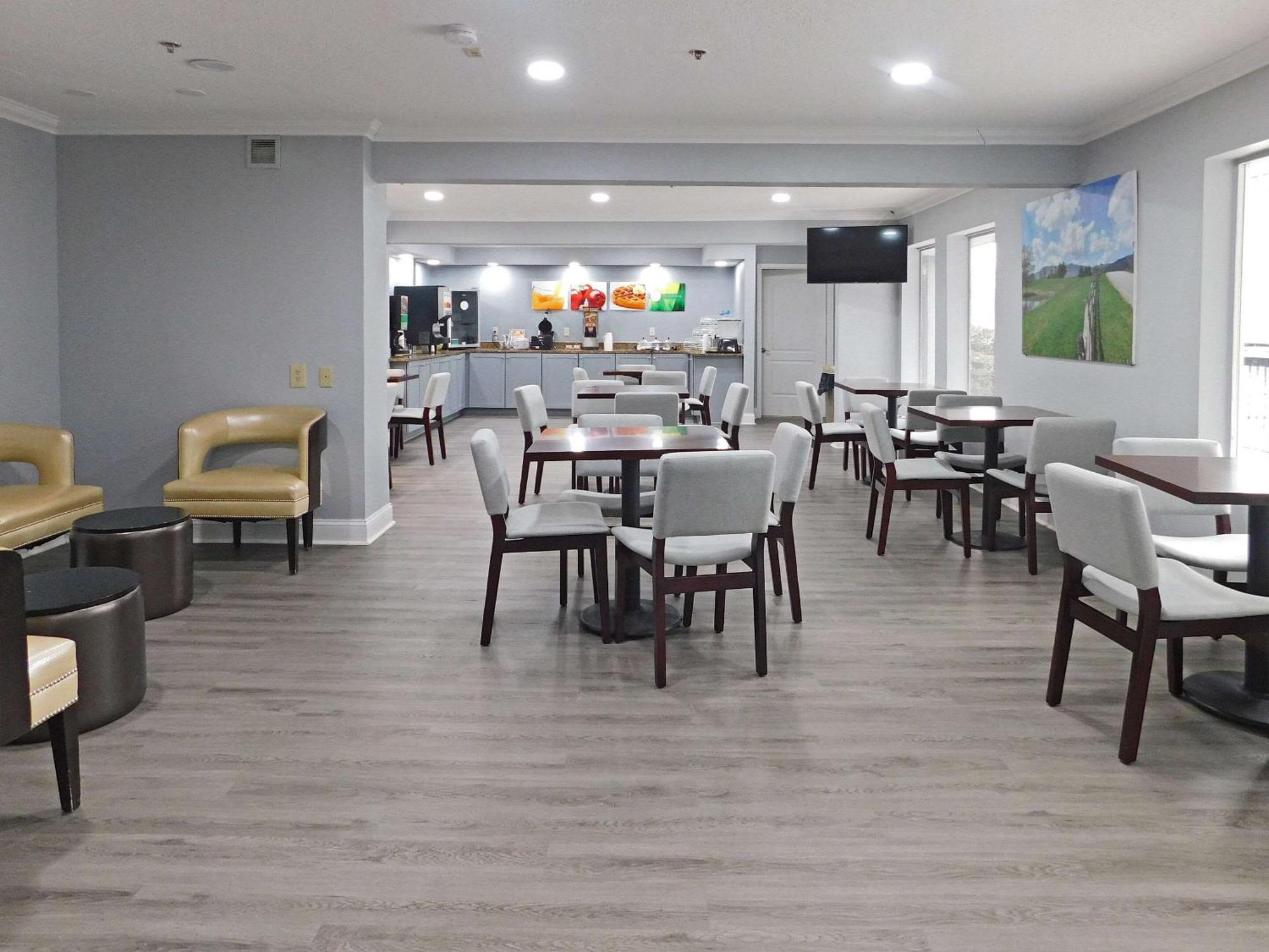 Quality Inn Colchester - Burlington Zewnętrze zdjęcie