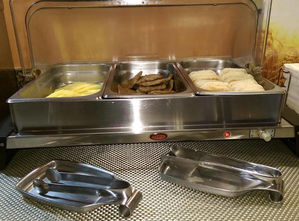 Quality Inn Colchester - Burlington Zewnętrze zdjęcie